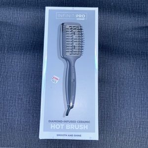 Infiniti Pro by Conair Diamond-Infused Hot Paddle Brush